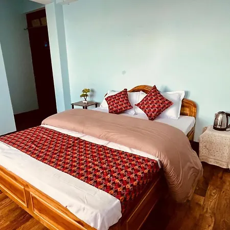 Forest Lodge - 80 Mts From Mall Road Darjeeling  Exterior photo