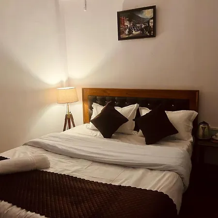 Forest Lodge - 80 Mts From Mall Road Darjeeling  Exterior photo