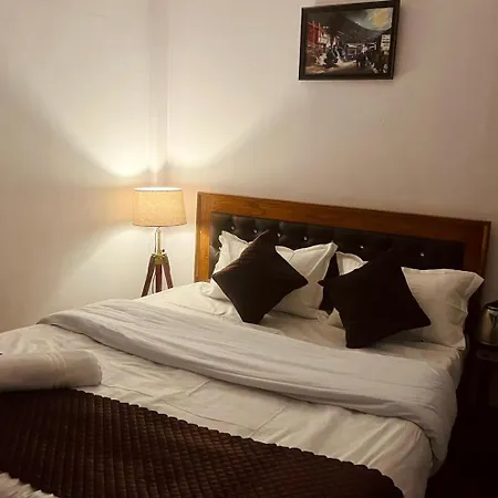Forest Lodge - 80 Mts From Mall Road Darjeeling  Exterior photo